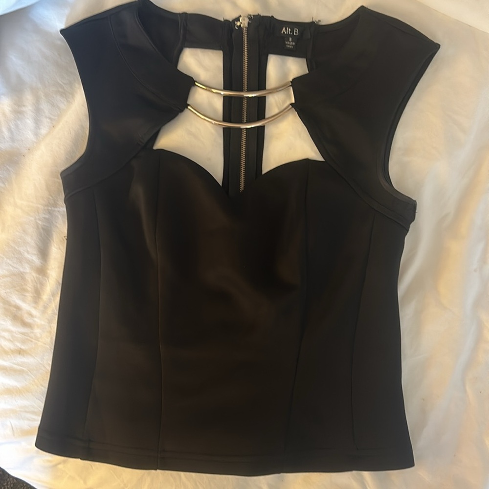 Alt B Zipper Top
